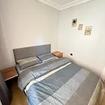 Konyaalti Plajina Yuerueme Mesafesinde Merkezi Konum *