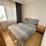 Konyaalti Plajina Yuerueme Mesafesinde Merkezi Konum *