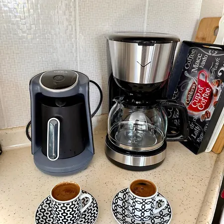Konyaalti Plajina Yuerueme Mesafesinde Merkezi Konum Apartman