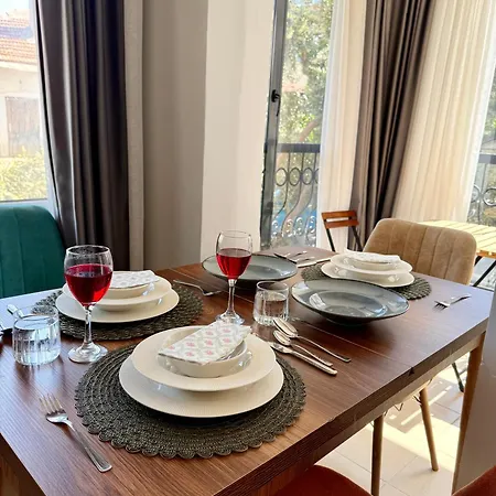 Konyaaltı Plajına Yürüme Mesafesinde Merkezi Konum * Antalya
