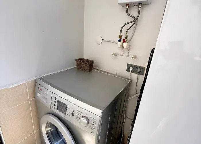 Apartment Konyaalti Plajina Yuerueme Mesafesinde Merkezi Konum Antalya