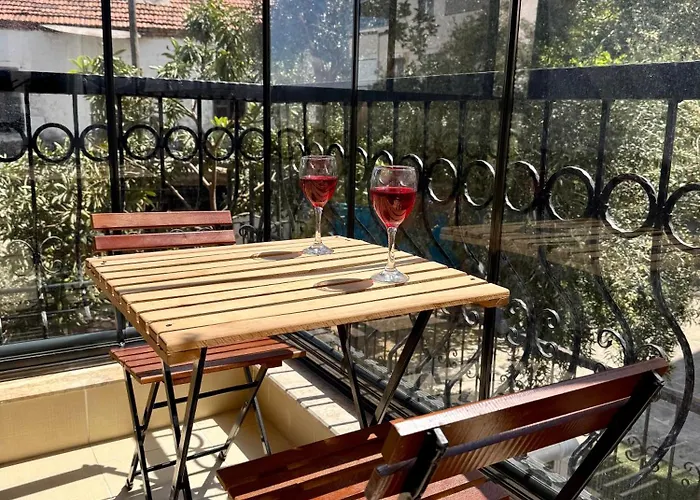 Apartment Konyaalti Plajina Yuerueme Mesafesinde Merkezi Konum Antalya